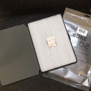 SOKE iPad Pro 10.5” 2nd gen iPad case BRAND NEW